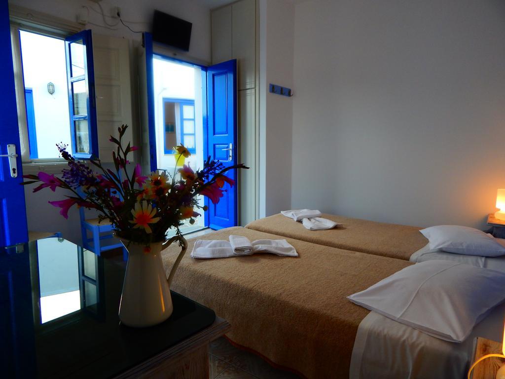 Evgenia Rooms And Apartments Folégandros Quarto foto