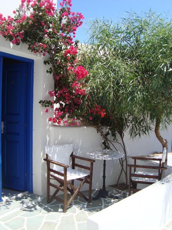 Evgenia Rooms And Apartments Folégandros Exterior foto