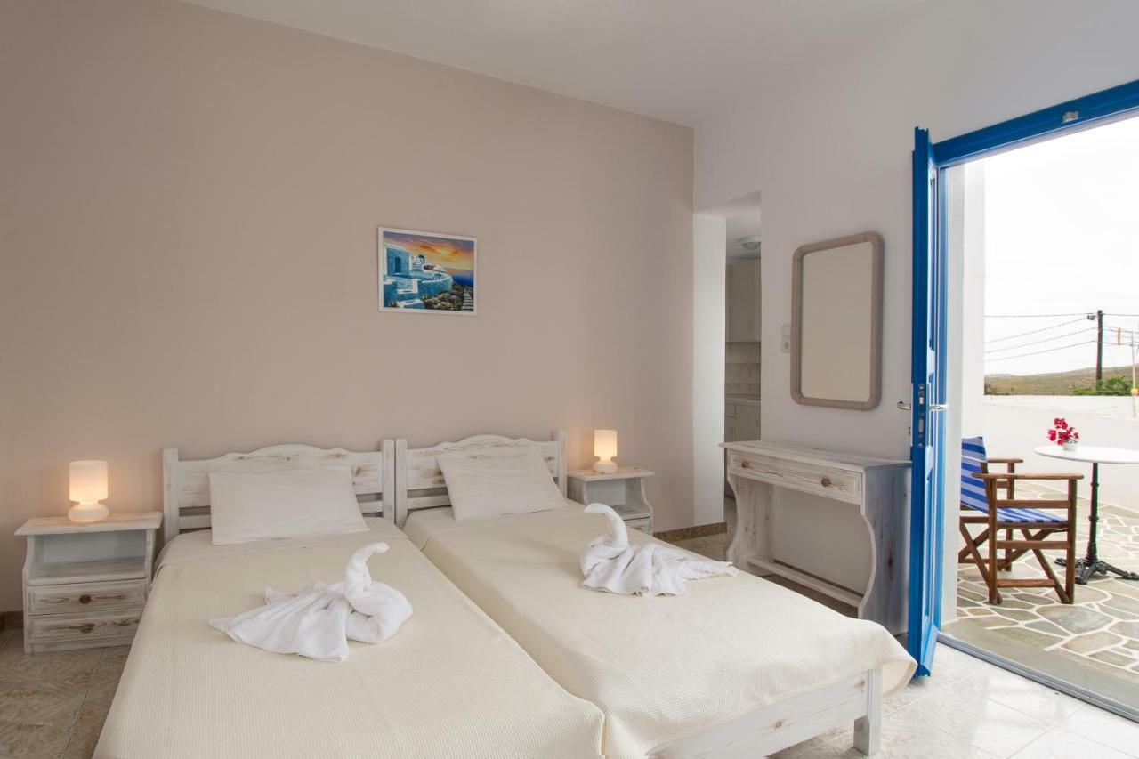 Evgenia Rooms And Apartments Folégandros Exterior foto